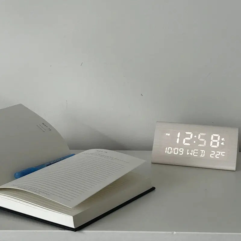 Diario Guidato Bloom: Amore, Crescita e Chiarezza Mentale Personale